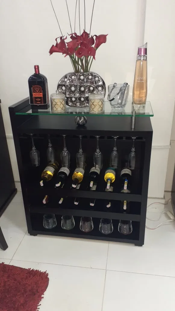 Aparador con tapa de mármol