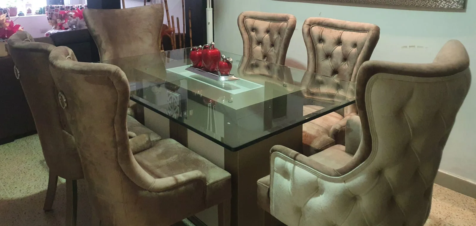 Comedor mesa rectangular base negro-dorada
