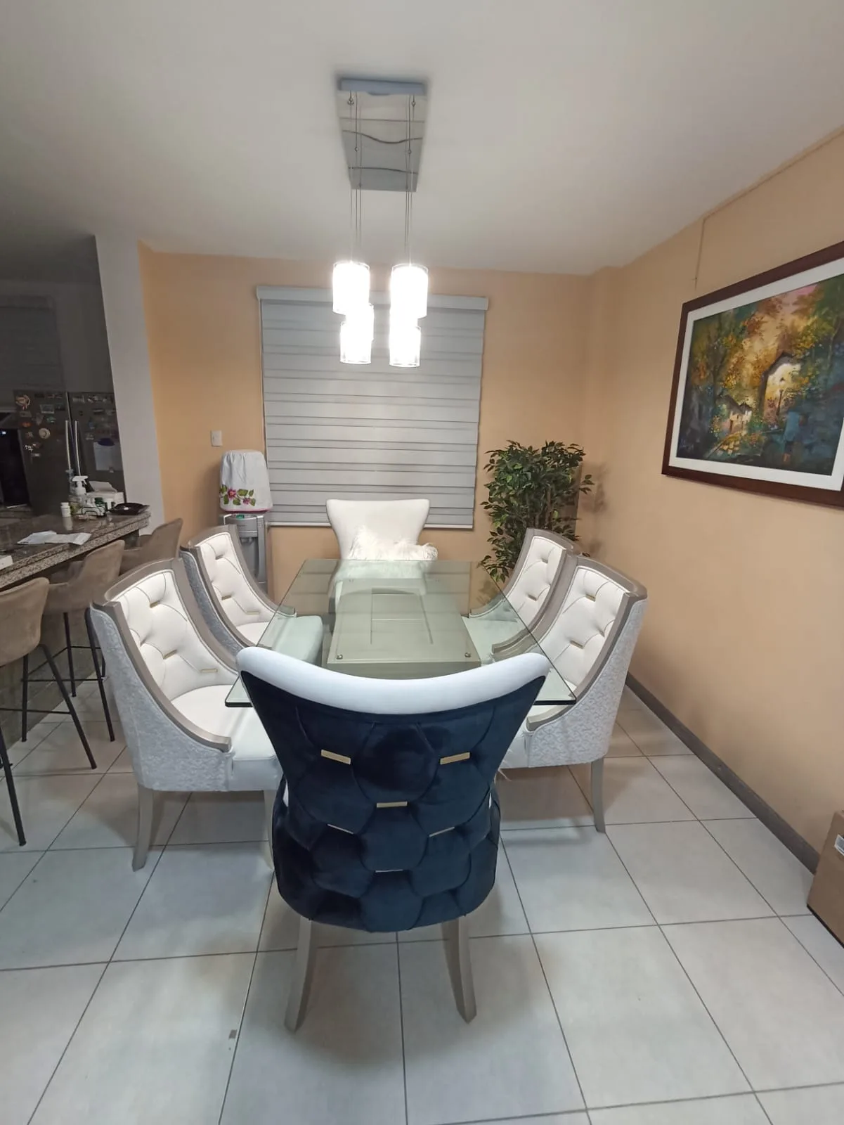 Comedor mesa vidrio con tablero luminoso