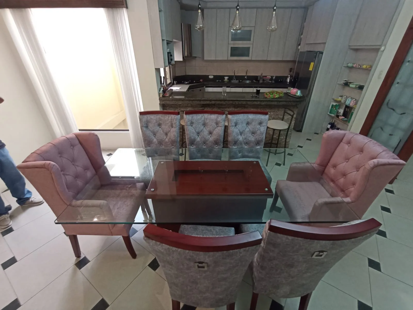 Comedor mesa vidrio con tablero luminoso