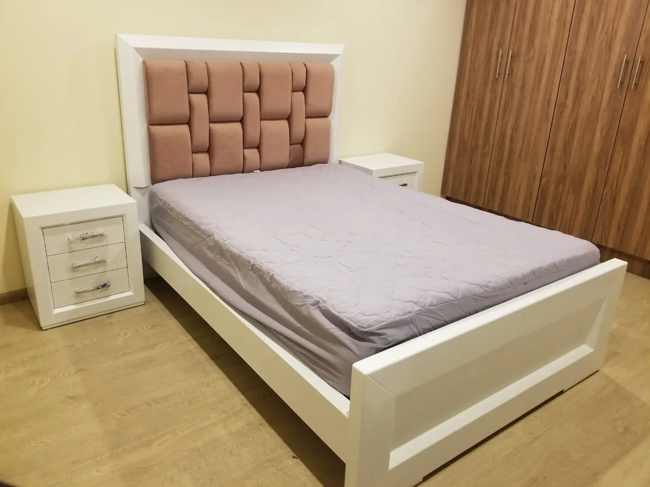 Cabecera de cama De textura tejida en Malva DORM-004