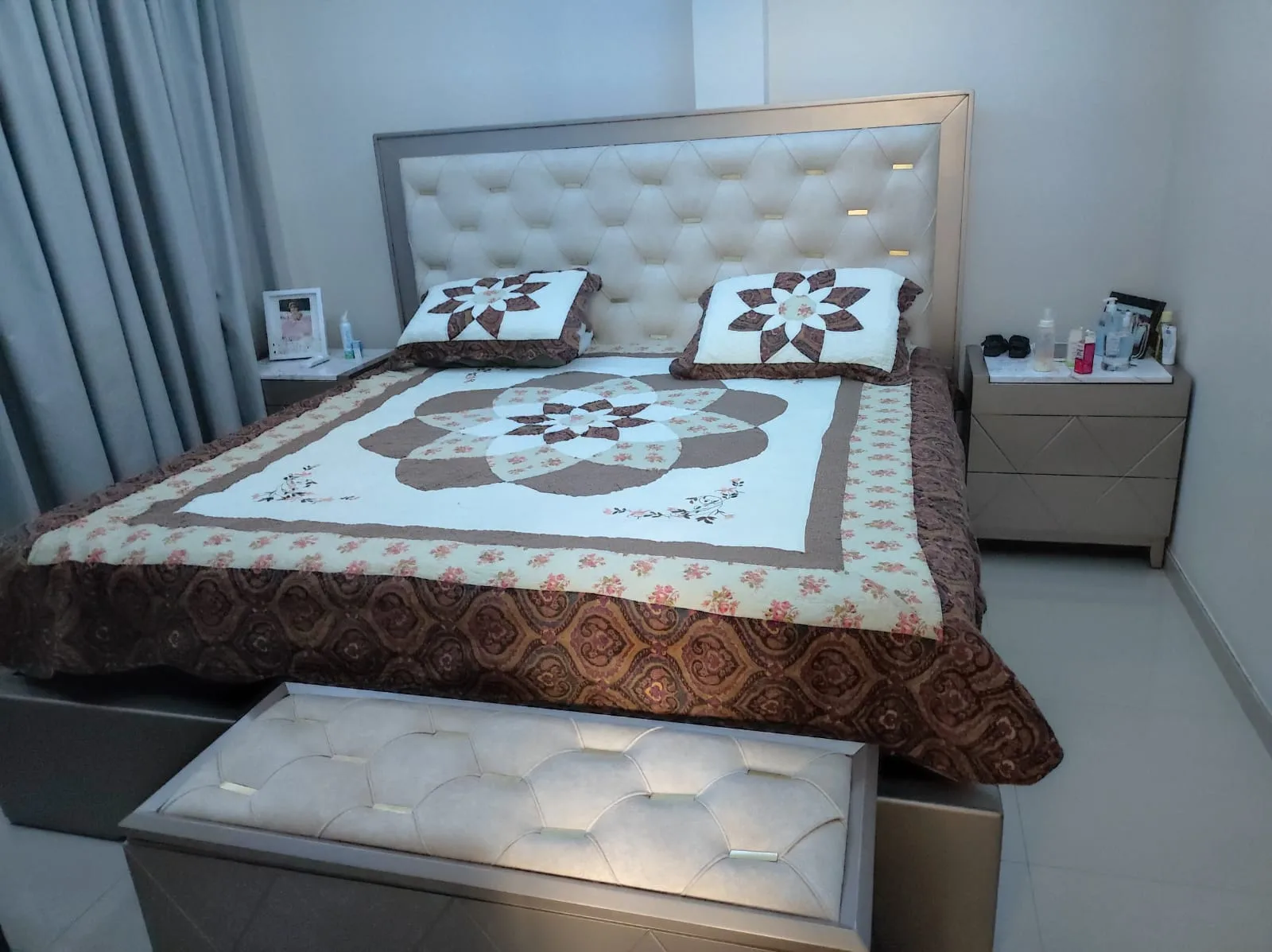 Cabecera de cama Capitoné de rombos en Crema DORM-062