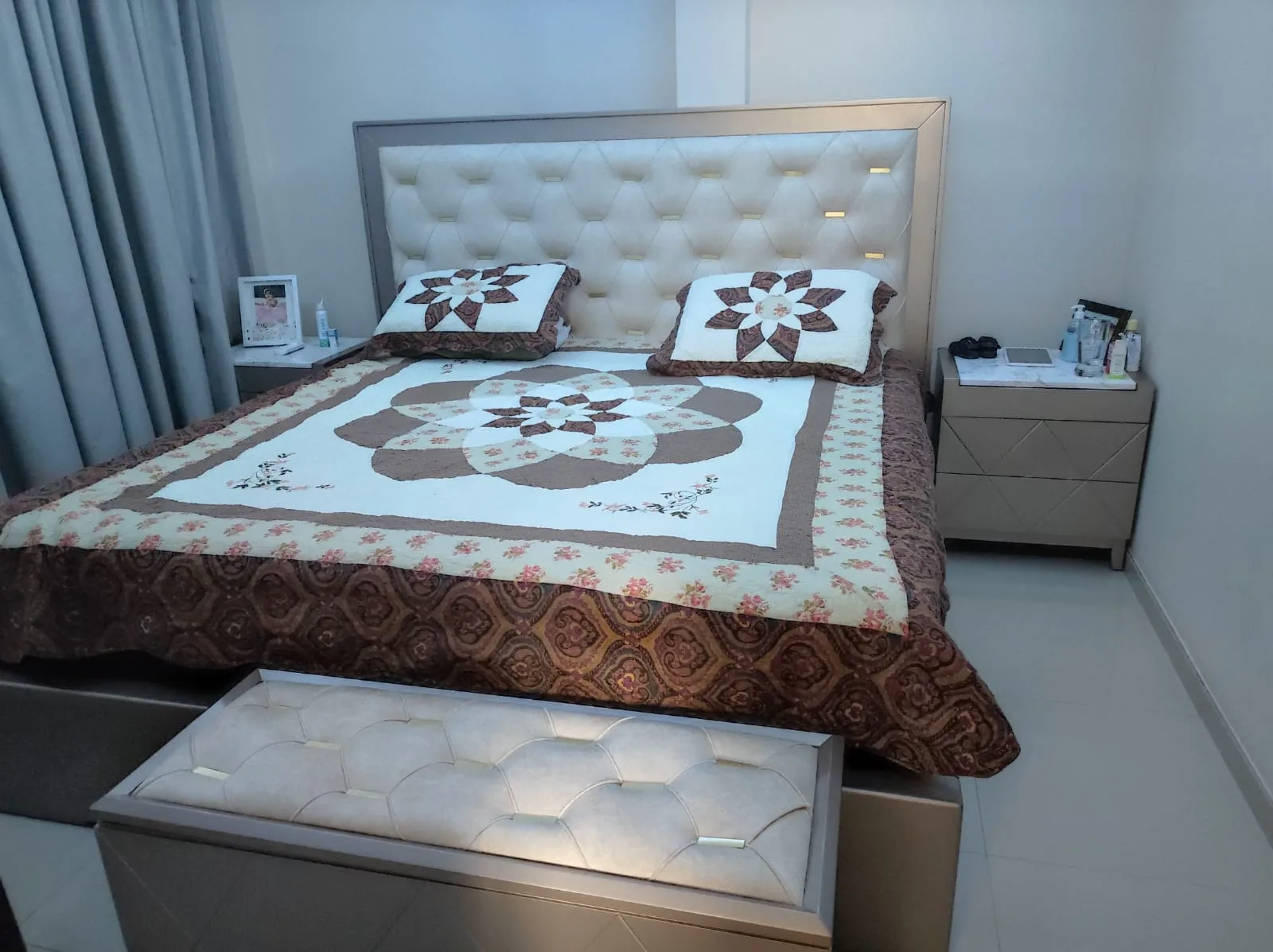 Cabecera de cama Capitoné de rombos en Crema DORM-062