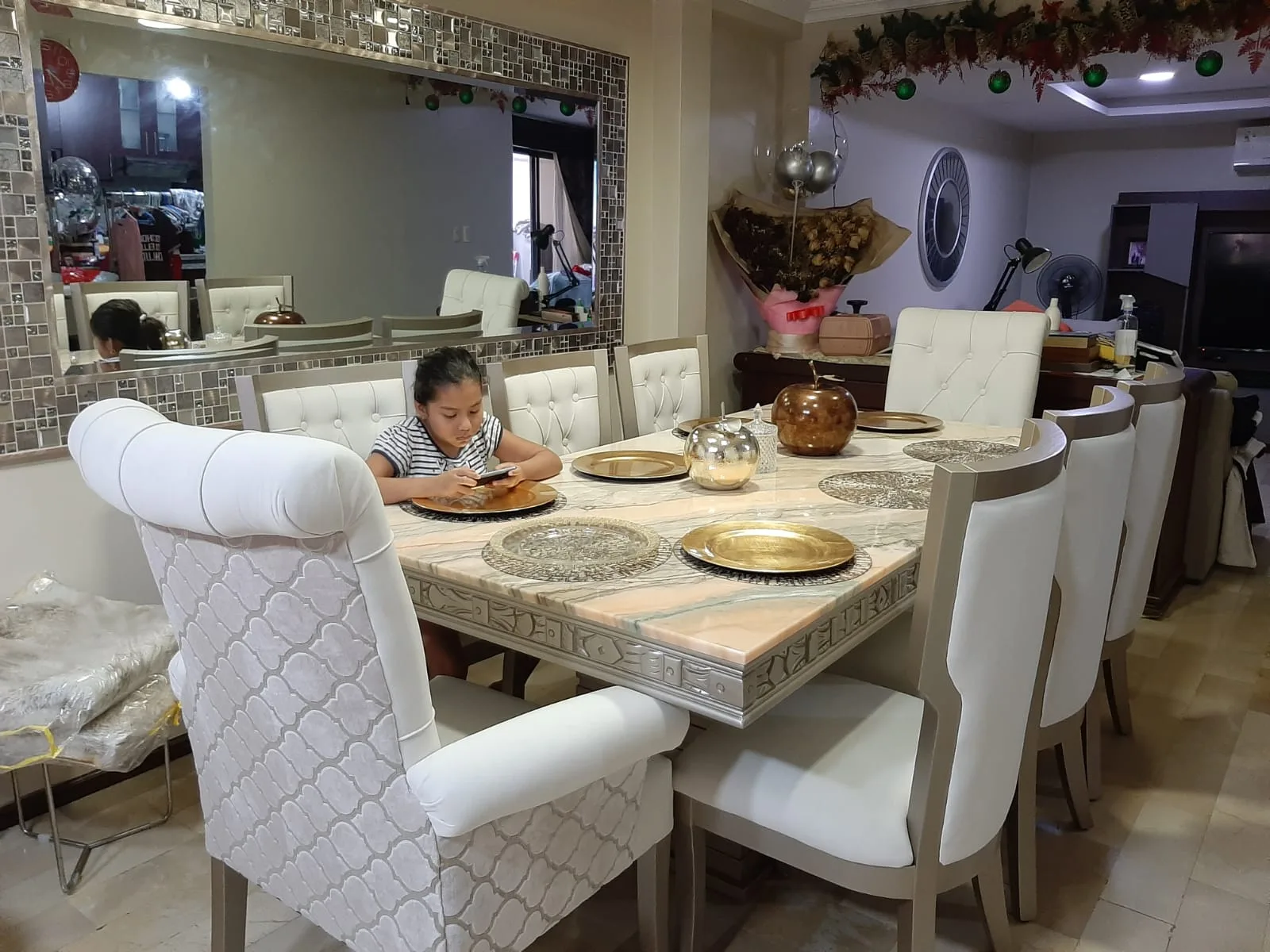 Juego de comedor 8 puestos, efecto mármol