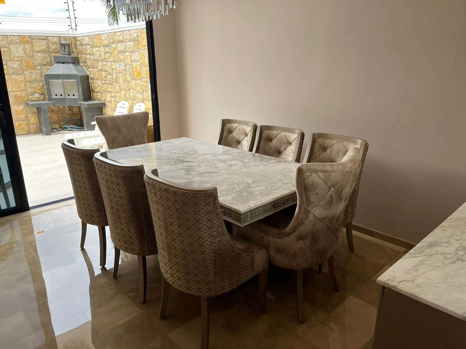 Juego de comedor 8 puestos, efecto mármol