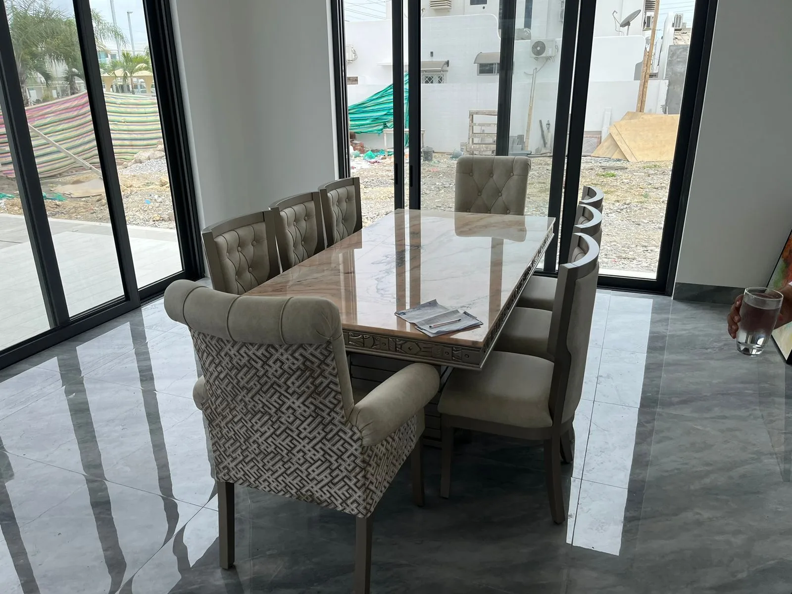 Juego de comedor 8 puestos, efecto mármol
