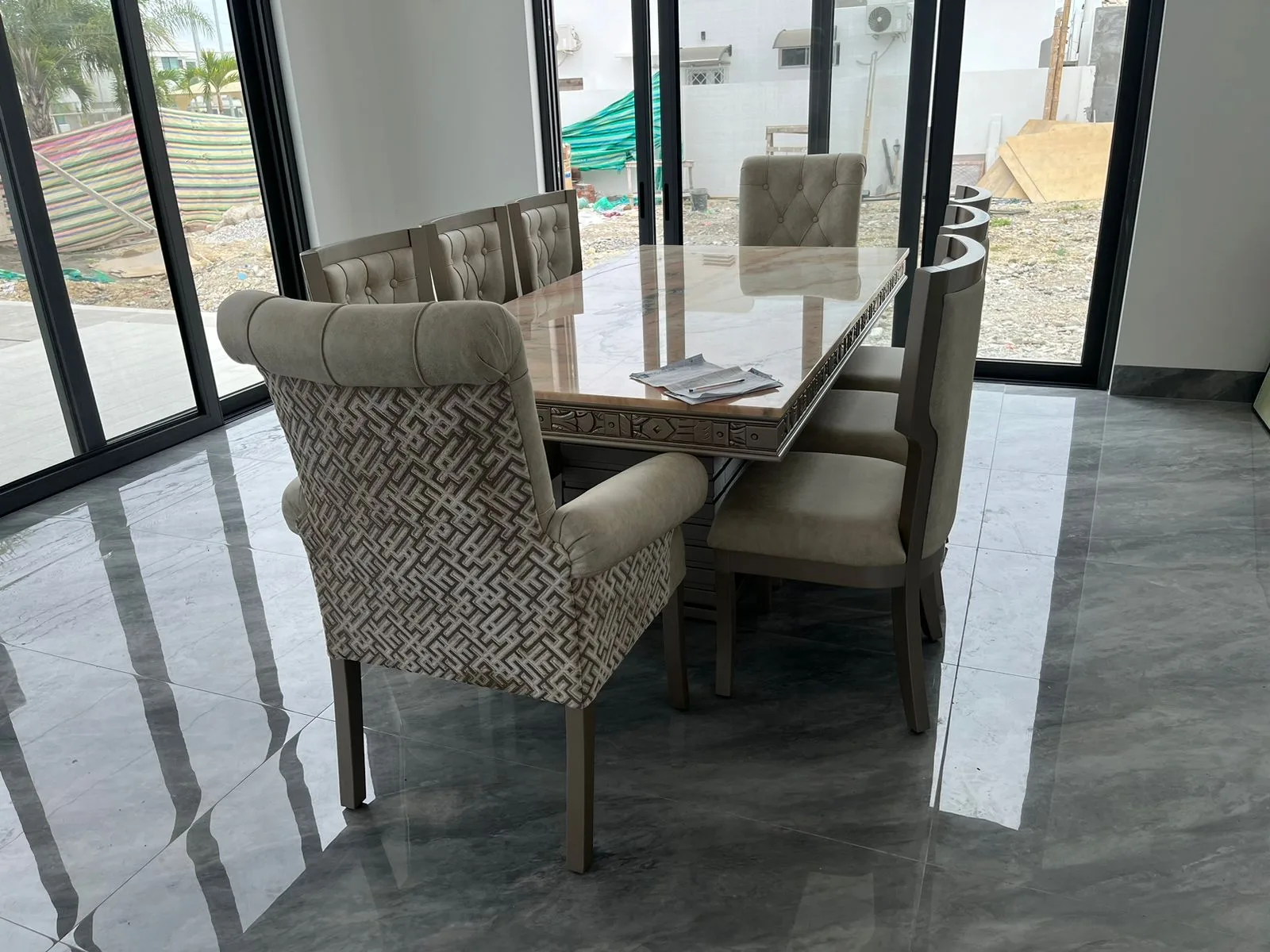 Juego de comedor 8 puestos, efecto mármol