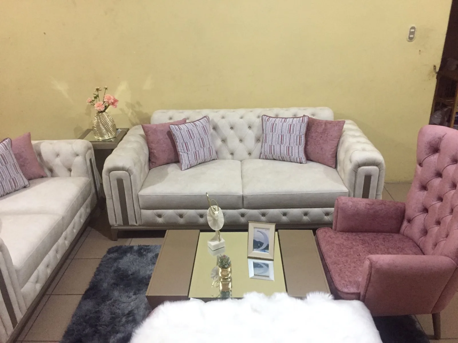 Sofa 2 puestos CAPRINI