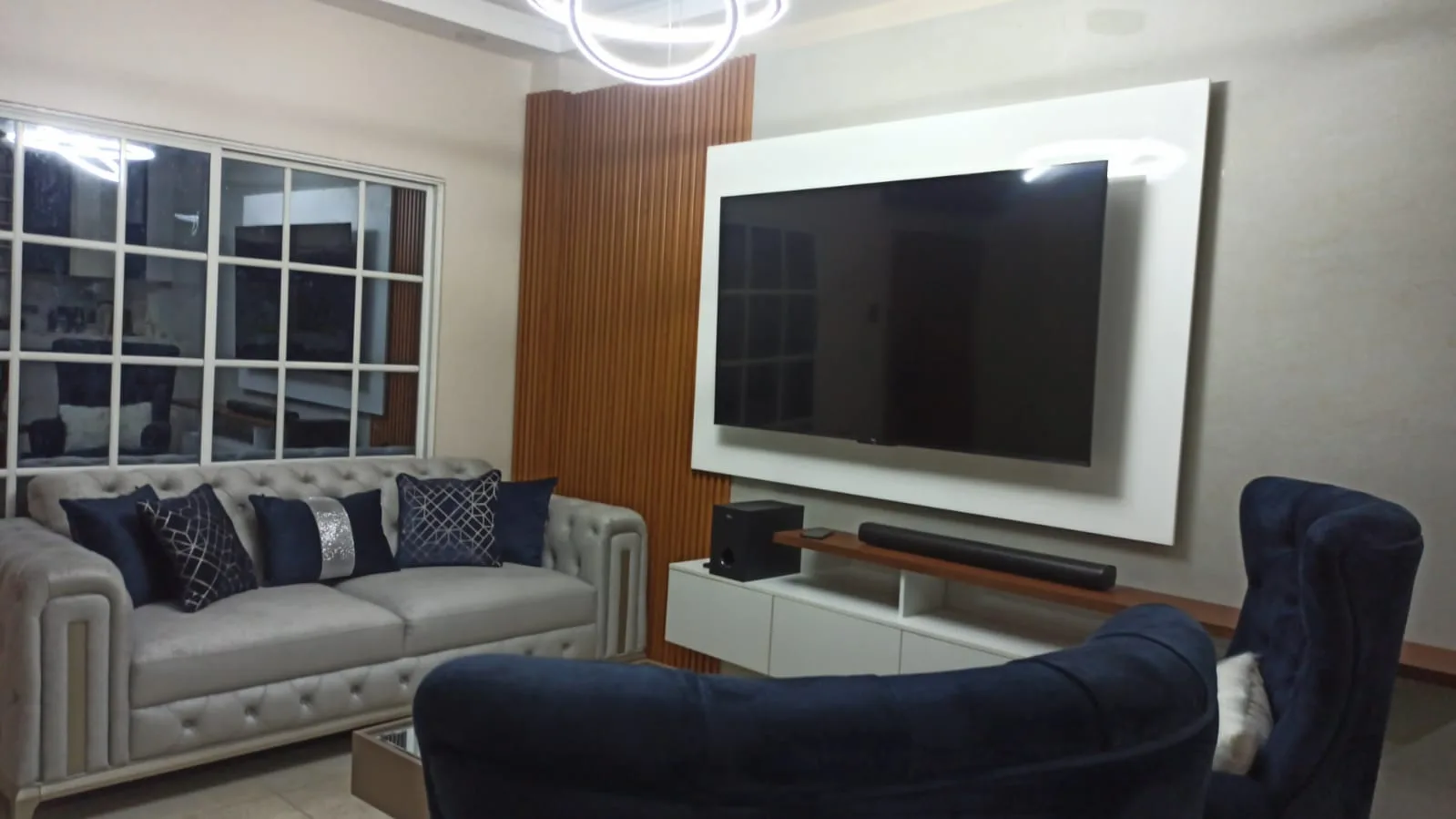 Sofa 2 puestos CAPRINI