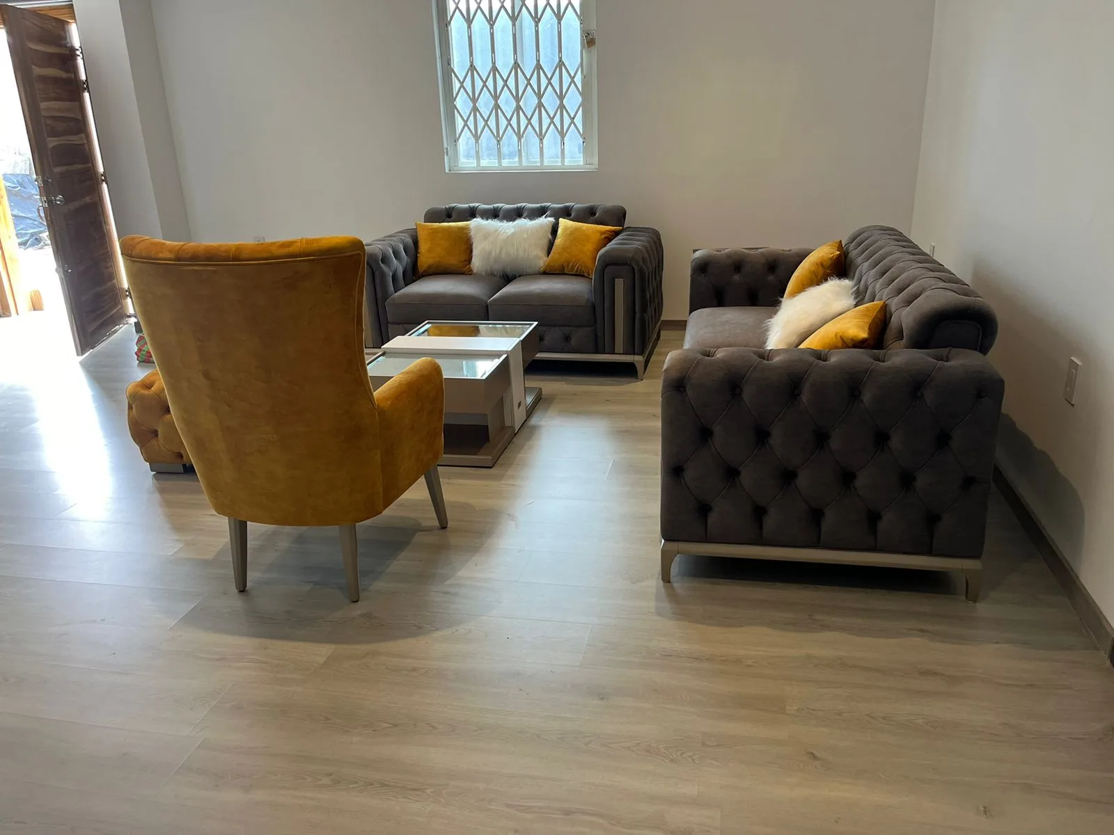 Sofa 2 puestos CAPRINI
