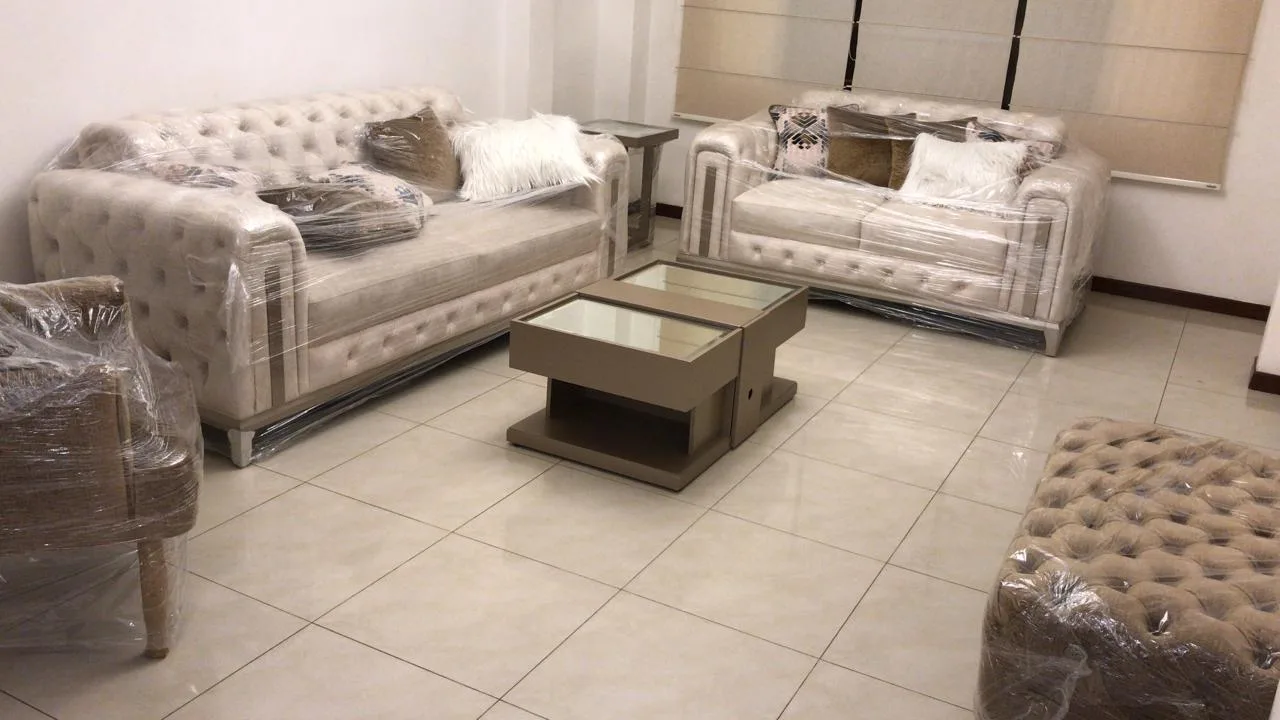 Sofa 3 puestos CAPRINI