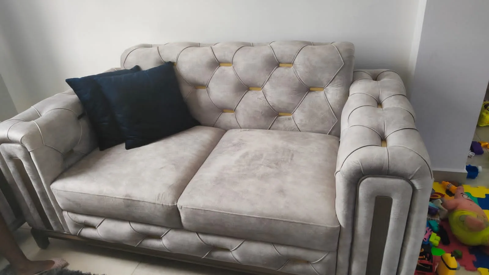 Sofa 3 puestos CAPRINI