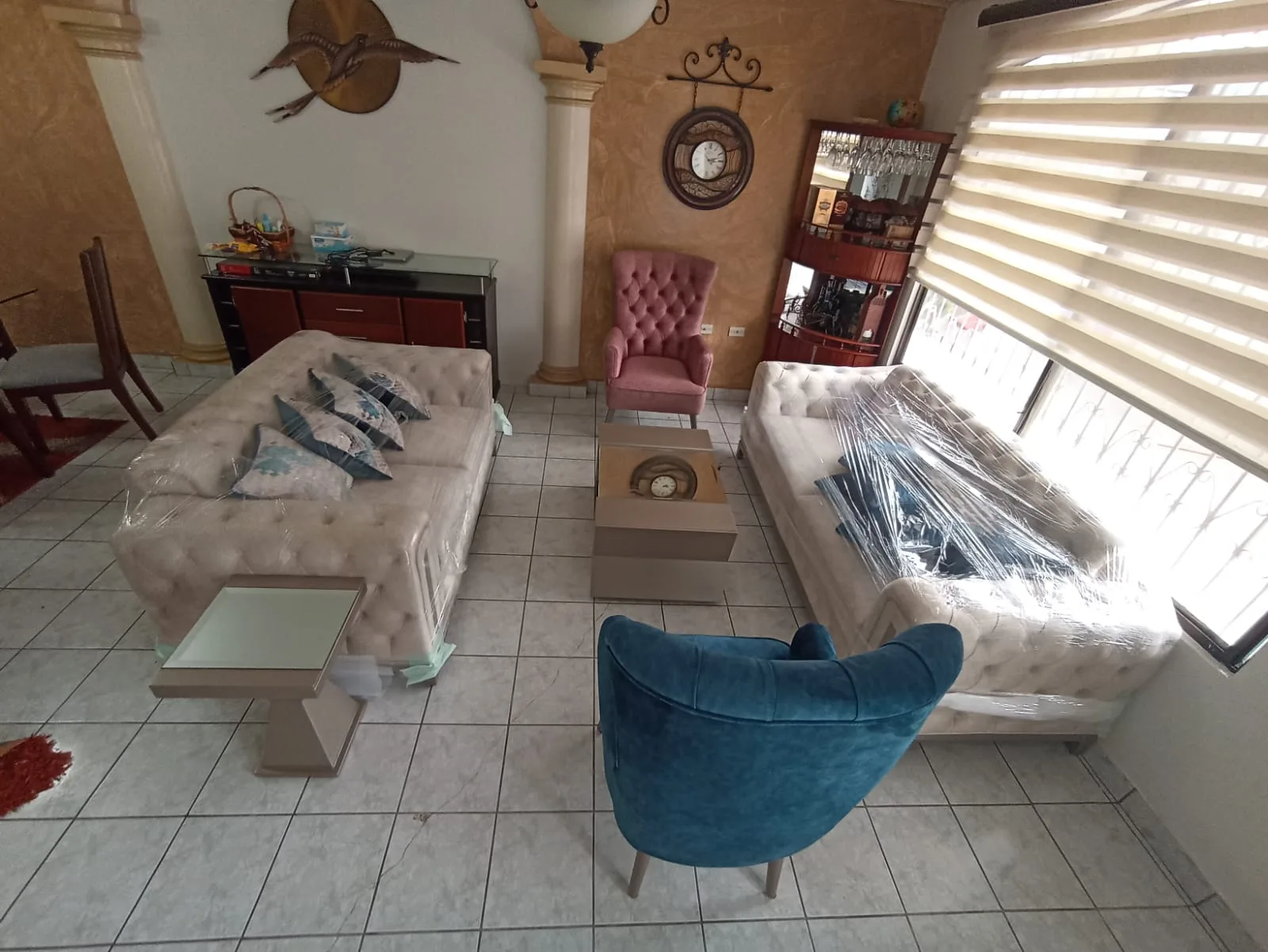 Sofa 3 puestos CAPRINI