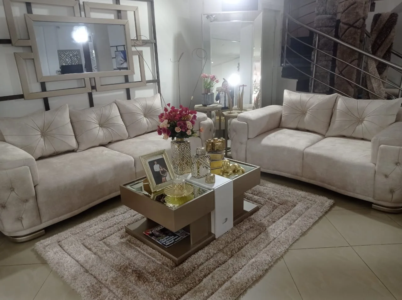 Sofá ACUARIS Capitoné con Sillones Giratorios