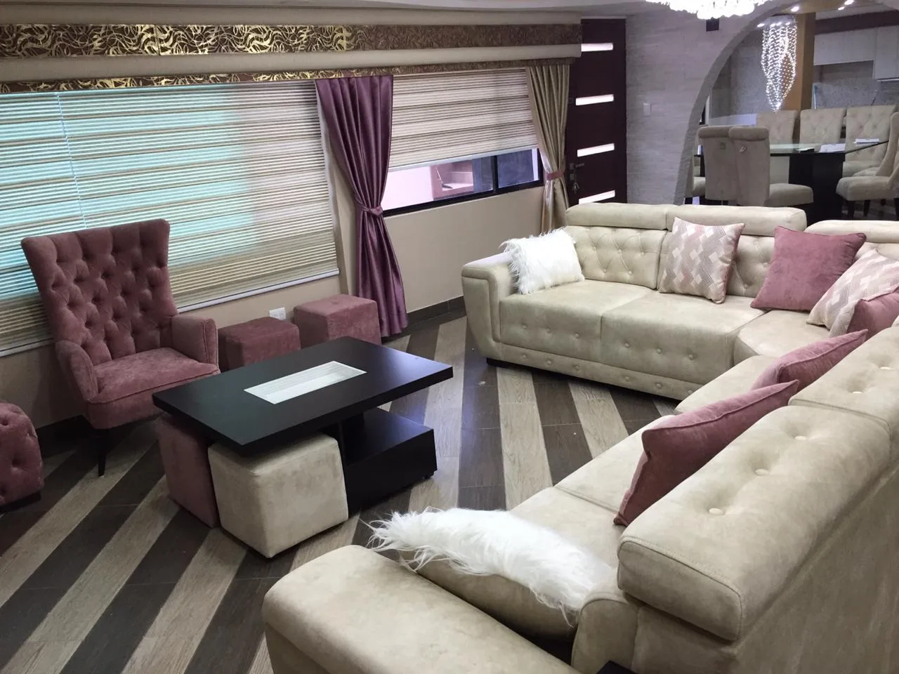 Sofá Esquinero ELITE Capitoné con Sillón a Juego