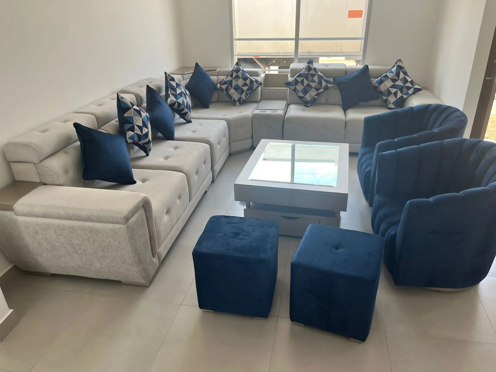 Sofá Modular ELITE Reclinable con Cabecero Ajustable y Consola