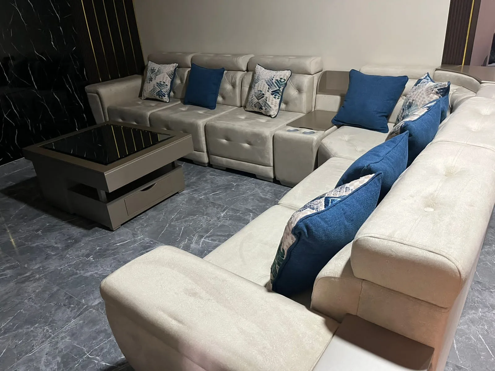Sofá Modular ELITE Reclinable con Cabecero Ajustable y Consola